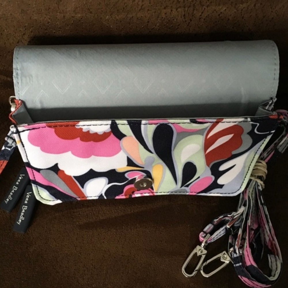 Vera Bradley  RFID 3 in 1 Handbag /Travel  Bag Crossbody, Wristlet,  Navy Floral - Picture 7 of 16